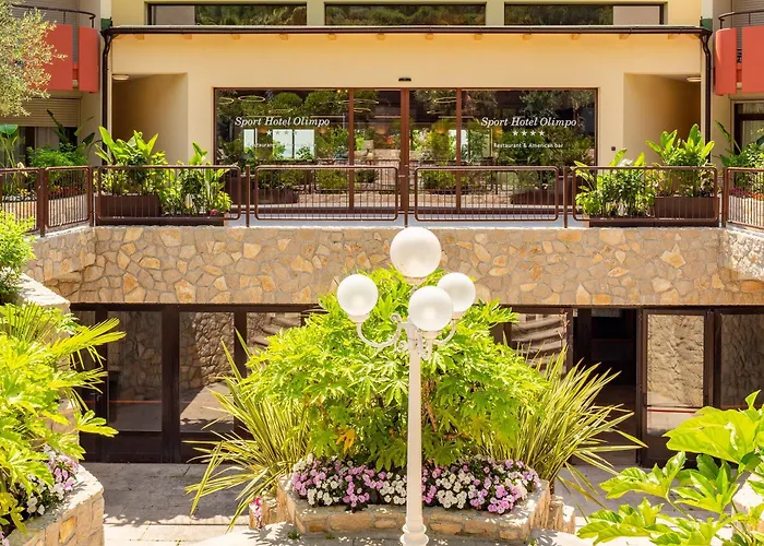 奥林波体育酒店 4* 加尔达