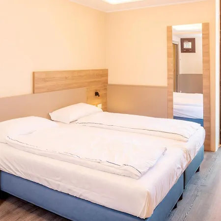 Hotel Olimpo Garda (Verona)