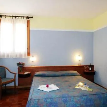 Hotel Olimpo Garda (Verona)