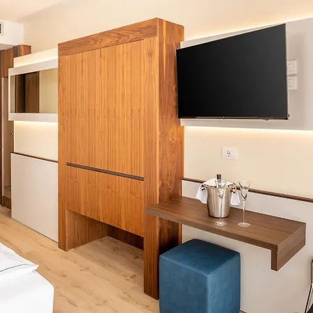 Olimpo 4* Garda (Verona)
