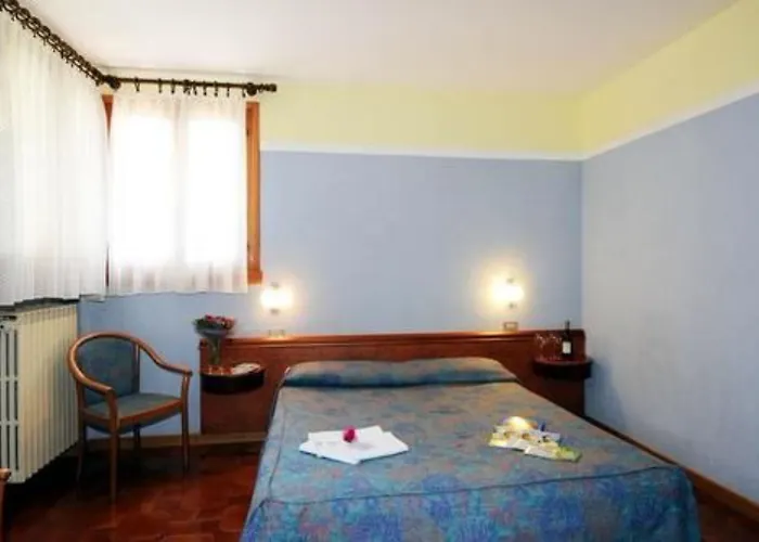 Hotel Olimpo Garda (Verona)